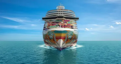 Norwegian Aqua at sea